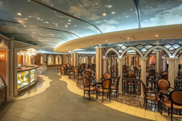 MSC Cruises MSC Divina Piazza Del Doge - Credit - MSC Rights - Ivan Sarfatti 2.jpg